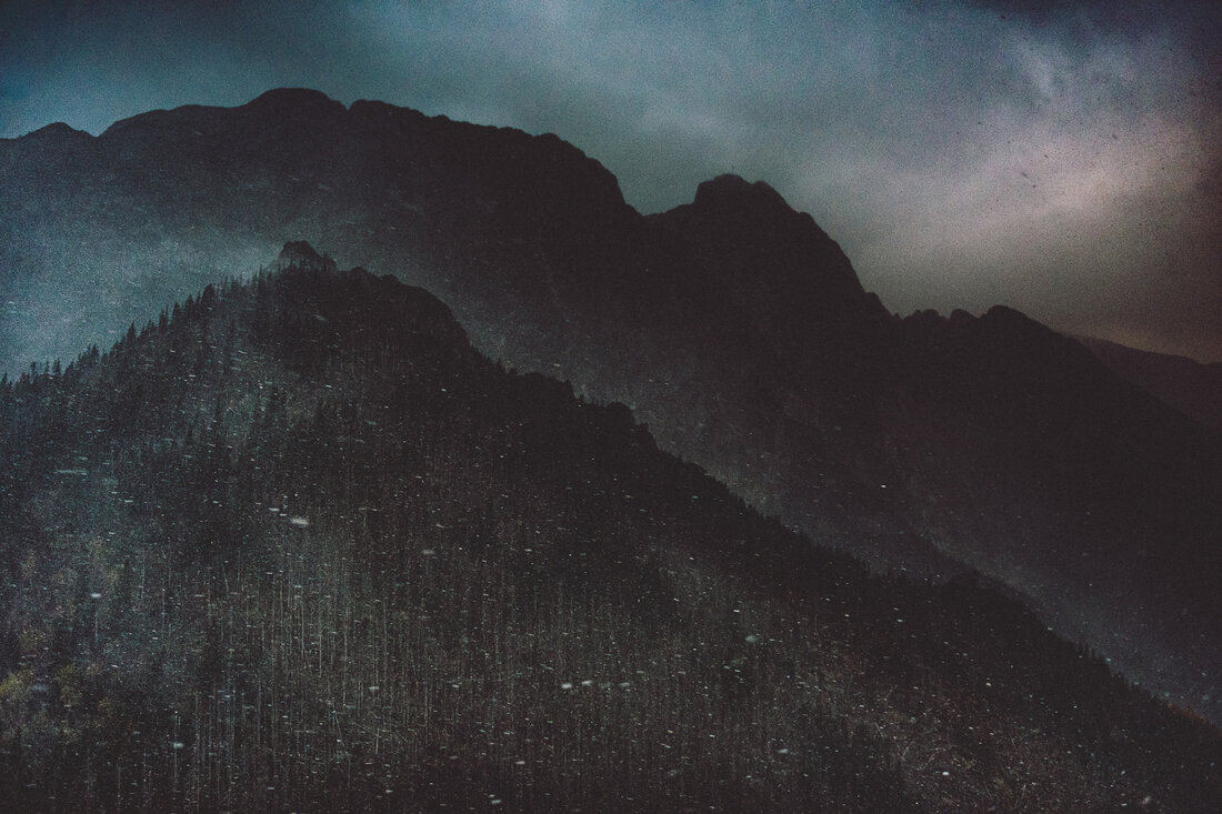 001-_DSC0969_Wystawa-Bartek-Muracki-W-Tatrach